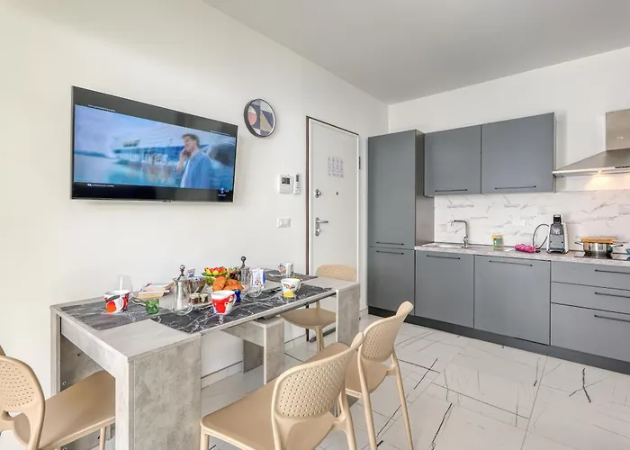 Bor - Marina Resort - Pool And Parking- Happy Rentals * 보르게토 산토 스피리토